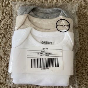 Set of 3 newborn onesies